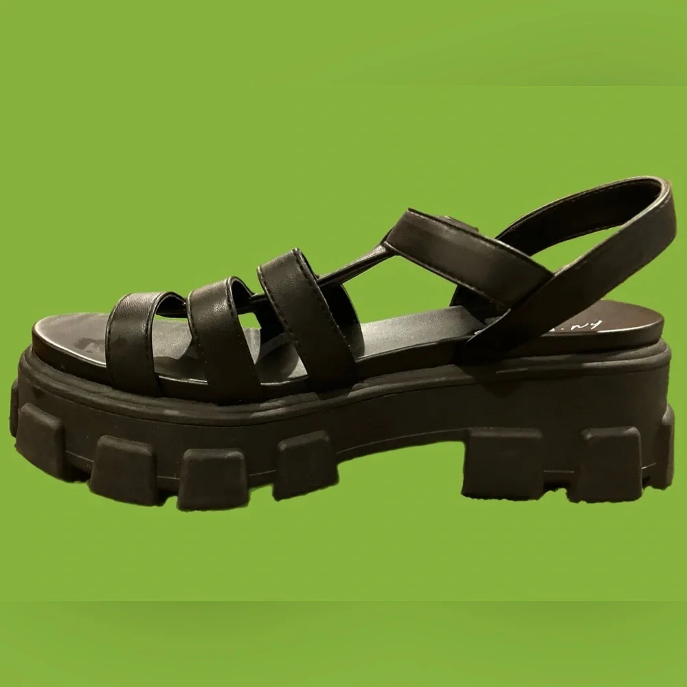 Circus by Sam Edelman Gilla Lug Sole Platform Sandals - Women’s Size 9 (Black)​ - Picture 5 of 6